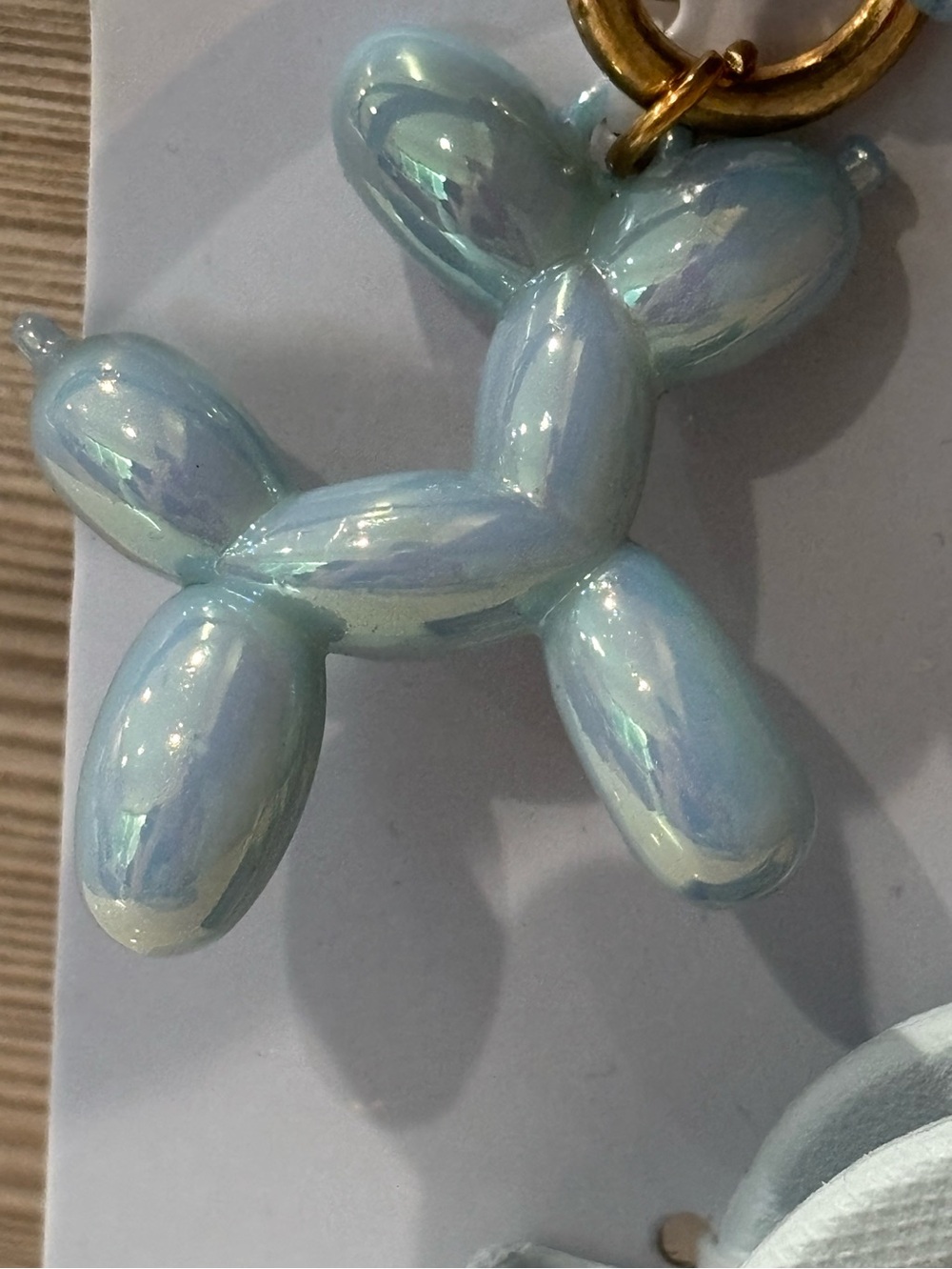 NWT powder blue Mini Tote Charm Keychain with powder puffs and Balloon Dog Charm - Picture 2 of 9